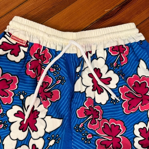 Hawaiian Print Surf Shorts Electric Blue Pink - Picture 2 of 7